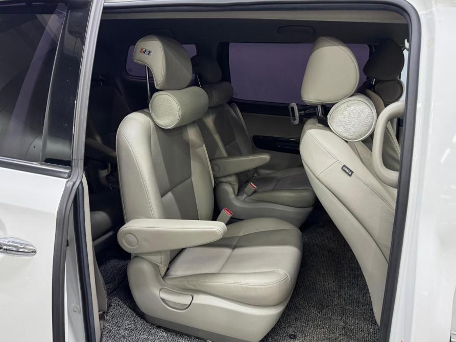 Kia Carnival III Красноярск  - изображение 12