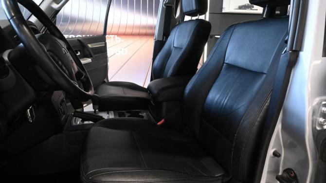 Mitsubishi Pajero IV Рестайлинг 1 с пробегом 2011 года, цена 1 670 000 рублей, 314726 км, внедорожник, Автокод Объявления