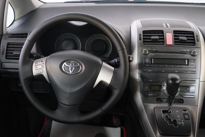 Toyota Auris I с пробегом 2007 года, цена 719 000 рублей, 320000 км, хэтчбек, Автокод Объявления