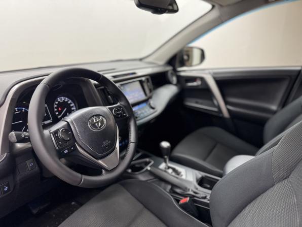 Toyota RAV4 IV (XA40) Рестайлинг с пробегом 2017 года, цена 2 080 000 рублей, 162991 км, внедорожник, Автокод Объявления