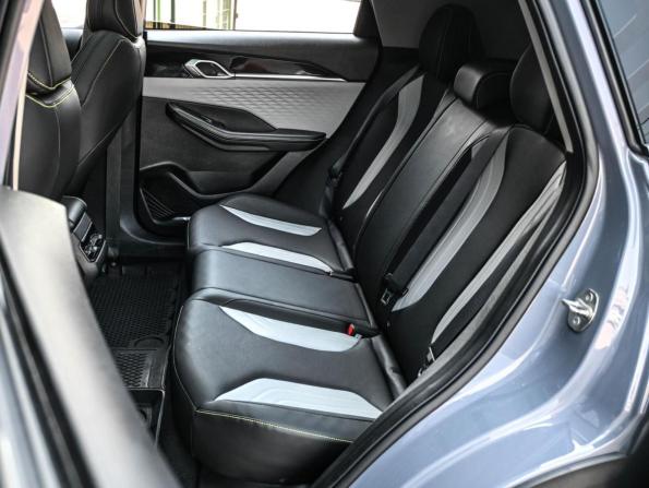Geely Coolray I Рестайлинг с пробегом 2023 года, цена 2 149 000 рублей, 35850 км, внедорожник, Автокод Объявления