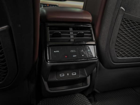 Geely Monjaro I с пробегом 2023 года, цена 3 372 000 рублей, 69552 км, внедорожник, Автокод Объявления