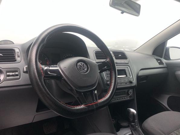 Volkswagen Polo V Рестайлинг с пробегом 2017 года, цена 925 000 рублей, 194193 км, седан, Автокод Объявления