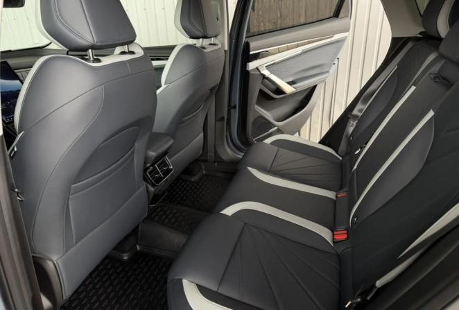 Geely Atlas II с пробегом 2024 года, цена 3 220 000 рублей, 11037 км, внедорожник, Автокод Объявления