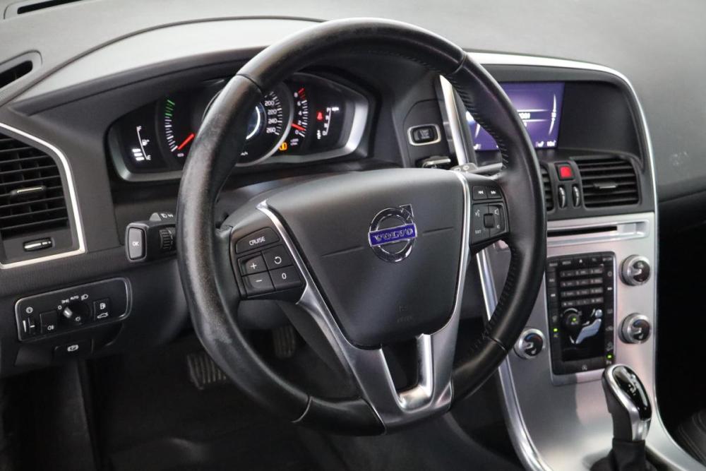 Volvo XC60 I Рестайлинг Санкт-Петербург  - изображение 9