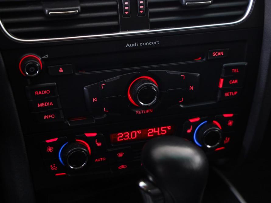 Audi A4 IV (B8) Санкт-Петербург  - изображение 15