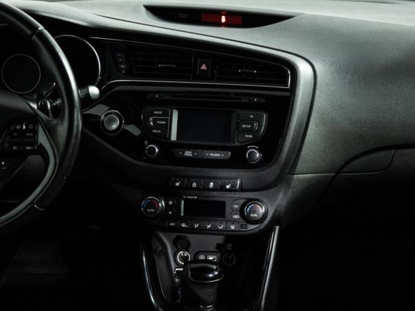 Kia Ceed II Рестайлинг с пробегом 2015 года, цена 1 370 000 рублей, 124024 км, хэтчбек, Автокод Объявления