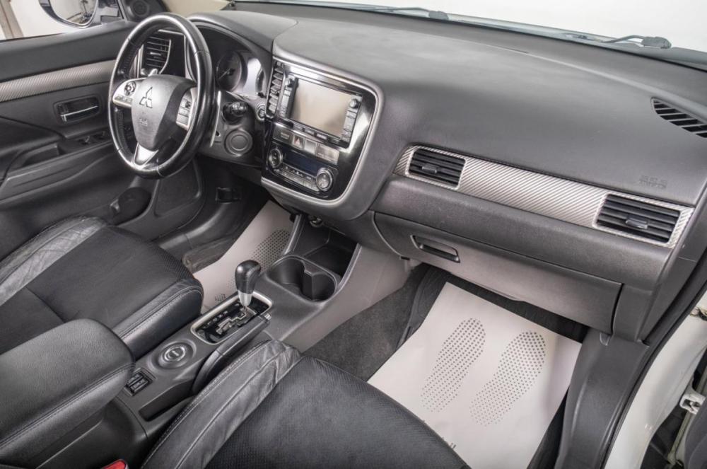 Mitsubishi Outlander III Рестайлинг Томск  - изображение 18