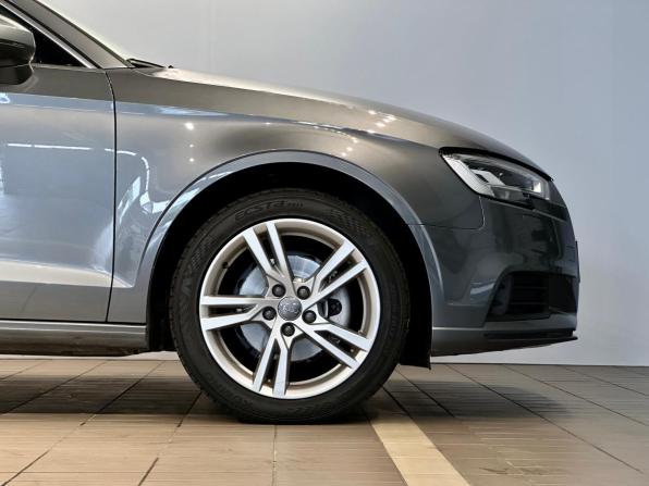 Audi A3 III (8V) Рестайлинг с пробегом 2019 года, цена 1 930 000 рублей, 130650 км, седан, Автокод Объявления