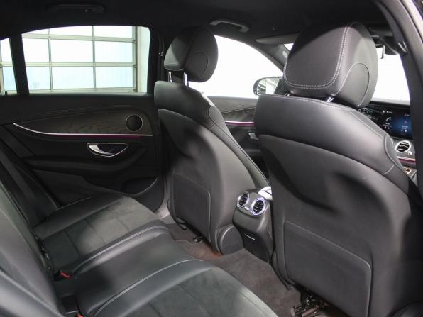 Mercedes-Benz E-Класс V (W213 S213 C238) Рестайлинг с пробегом 2022 года, цена 5 480 000 рублей, 7805 км, седан, Автокод Объявления