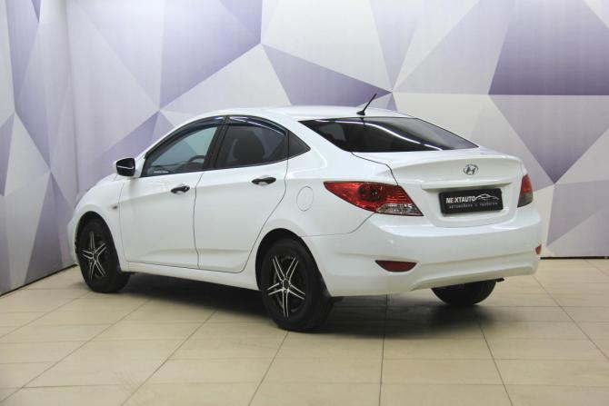 Hyundai Solaris I с пробегом 2013 года, цена 576 000 рублей, 205000 км, седан, Автокод Объявления