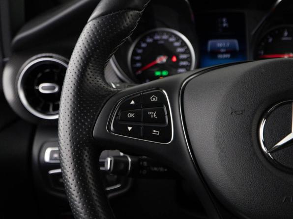Mercedes-Benz V-Класс III (W447) Рестайлинг с пробегом 2023 года, цена 7 797 434 рубля, 15399 км, минивэн, Автокод Объявления
