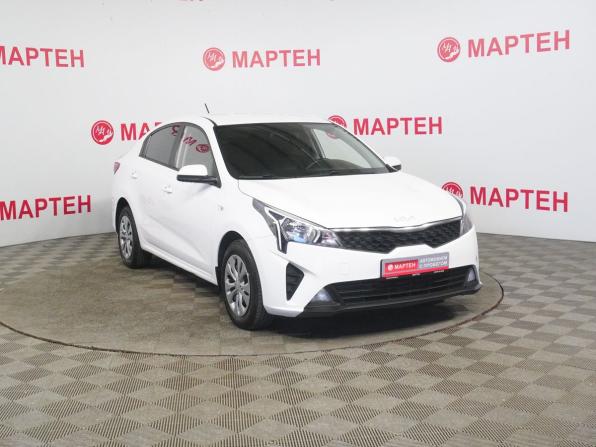 Kia Rio IV Рестайлинг с пробегом 2021 года, цена 1 645 000 рублей, 99967 км, седан, Автокод Объявления
