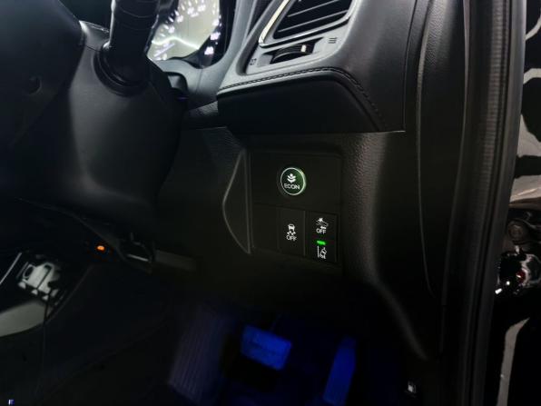 Honda Vezel I Рестайлинг с пробегом 2020 года, цена 2 400 000 рублей, 82427 км, внедорожник, Автокод Объявления