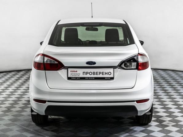 Ford Fiesta Mk6 Рестайлинг с пробегом 2015 года, цена 420 000 рублей, 228550 км, седан, Автокод Объявления