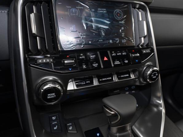 Lexus LX IV с пробегом 2026 года, цена 17 850 000 рублей, 11 км, внедорожник, Автокод Объявления
