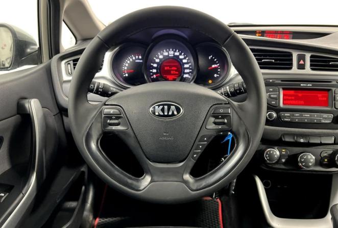 Kia Ceed II с пробегом 2013 года, цена 855 000 рублей, 99692 км, хэтчбек, Автокод Объявления