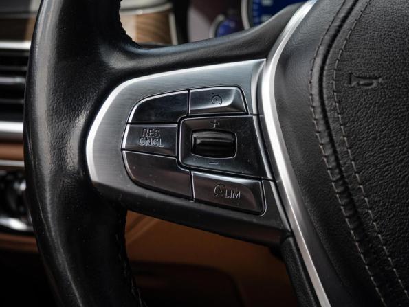 BMW 7 серии VI (G11/G12) с пробегом 2017 года, цена 4 195 000 рублей, 136548 км, седан, Автокод Объявления