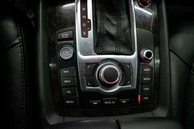 Audi Q7 I (4L) Рестайлинг с пробегом 2014 года, цена 2 199 000 рублей, 226684 км, внедорожник, Автокод Объявления