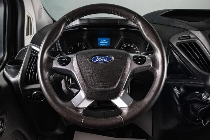 Ford Tourneo Custom I с пробегом 2018 года, цена 3 499 000 рублей, 141972 км, минивэн, Автокод Объявления