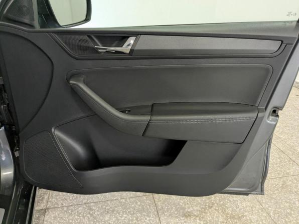 Skoda Rapid II с пробегом 2021 года, цена 1 852 500 рублей, 96600 км, лифтбек, Автокод Объявления