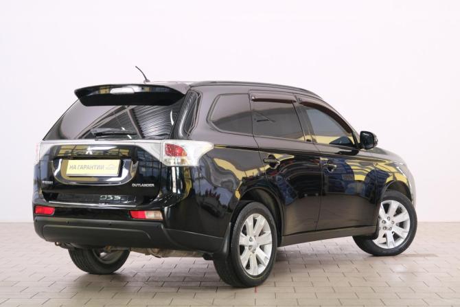 Mitsubishi Outlander III с пробегом 2014 года, цена 1 799 000 рублей, 177000 км, внедорожник, Автокод Объявления