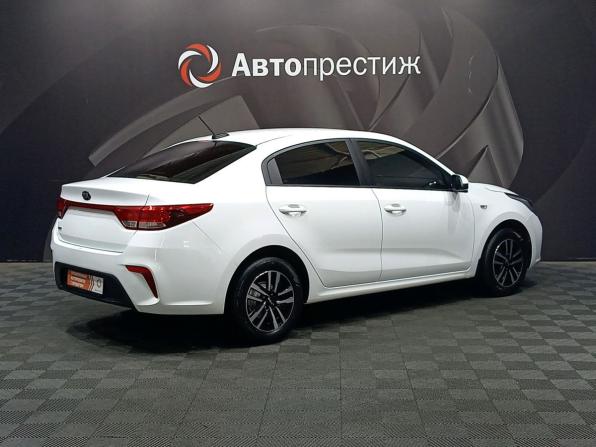 Kia Rio IV с пробегом 2019 года, цена 1 270 000 рублей, 76934 км, седан, Автокод Объявления