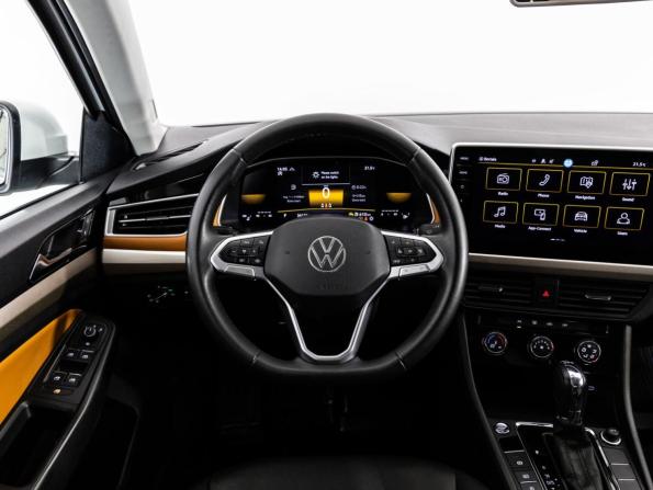 Volkswagen Bora IV (China Market) Рестайлинг с пробегом 2024 года, цена 2 099 000 рублей, 34135 км, седан, Автокод Объявления