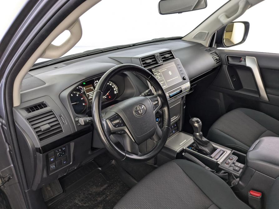 Toyota Land Cruiser Prado 150 Series Рестайлинг 3 Москва  - изображение 16