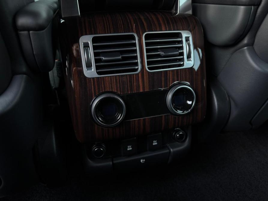 Land Rover Range Rover IV Рестайлинг Иркутск  - изображение 28