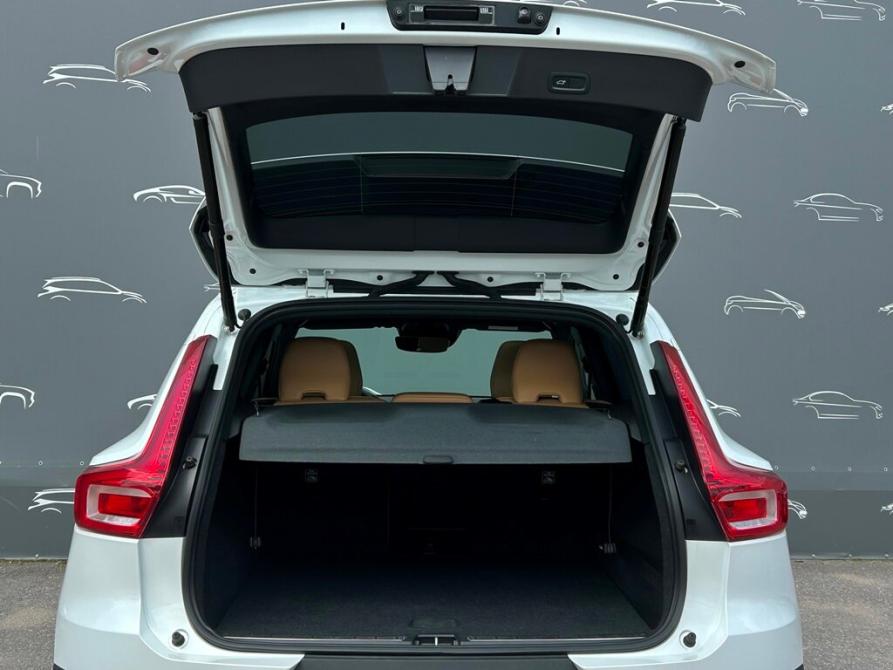 Volvo XC40 I Санкт-Петербург  - изображение 16