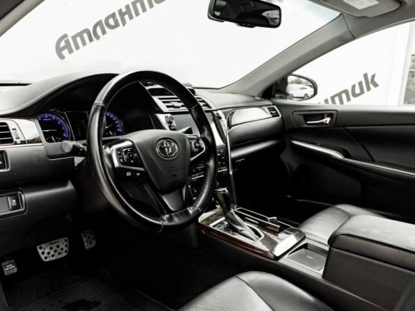 Toyota Camry VII (XV50) Рестайлинг 2 с пробегом 2017 года, цена 2 315 000 рублей, 176146 км, седан, Автокод Объявления