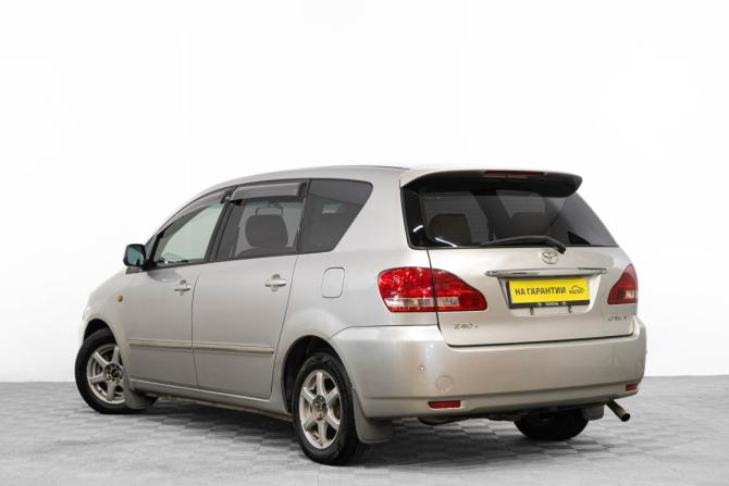 Toyota Ipsum II (M20) с пробегом 2002 года, цена 699 000 рублей, 371000 км, компактвэн, Автокод Объявления