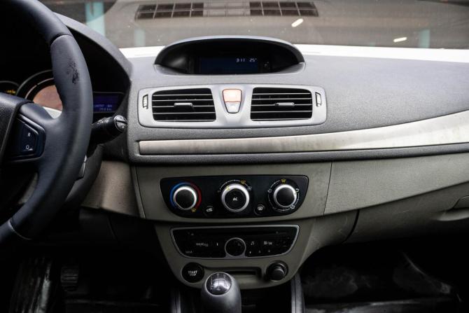 Renault Megane III с пробегом 2009 года, цена 549 000 рублей, 239737 км, хэтчбек, Автокод Объявления