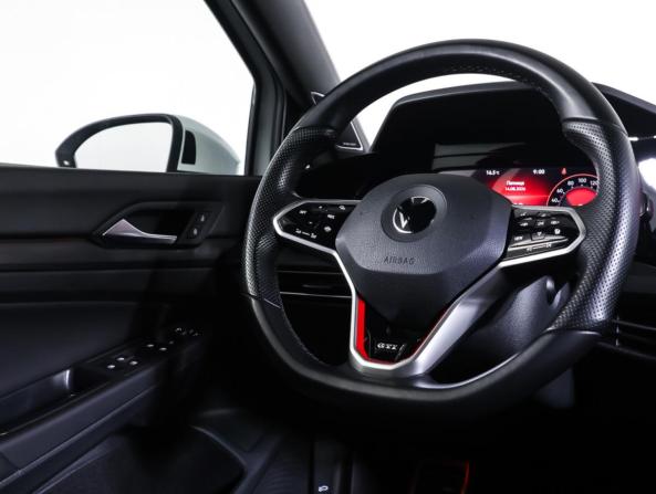 Volkswagen Golf GTI VIII с пробегом 2021 года, цена 3 798 000 рублей, 67319 км, хэтчбек, Автокод Объявления
