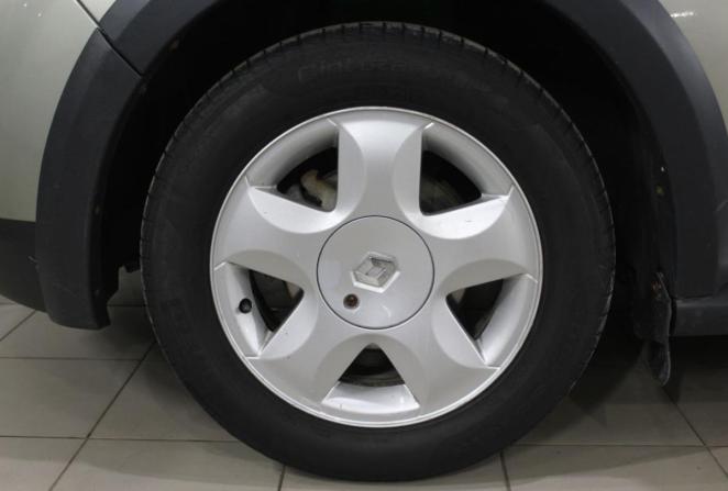 Renault Sandero I с пробегом 2011 года, цена 670 000 рублей, 235695 км, хэтчбек, Автокод Объявления