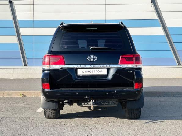 Toyota Land Cruiser 200 Series Рестайлинг 2 с пробегом 2018 года, цена 6 677 000 рублей, 136000 км, внедорожник, Автокод Объявления