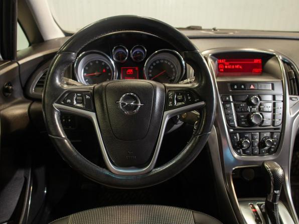Opel Astra J с пробегом 2011 года, цена 795 000 рублей, 161884 км, хэтчбек, Автокод Объявления