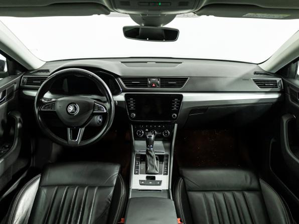 Skoda Superb III Рестайлинг с пробегом 2020 года, цена 2 726 777 рублей, 92156 км, лифтбек, Автокод Объявления