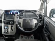 Toyota Voxy II (R70) Иркутск  - изображение 29
