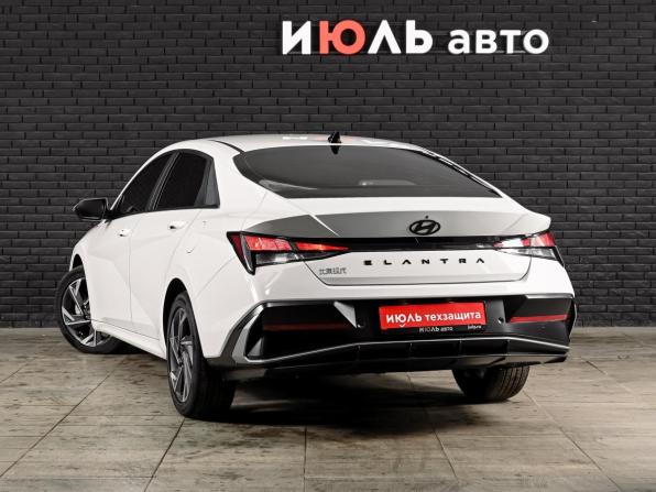 Hyundai Elantra VII (CN7) Рестайлинг с пробегом 2024 года, цена 3 140 000 рублей, 5919 км, седан, Автокод Объявления