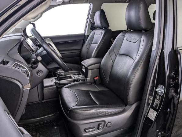 Toyota Land Cruiser Prado 150 Series Рестайлинг 2 с пробегом 2020 года, цена 6 110 000 рублей, 83400 км, внедорожник, Автокод Объявления