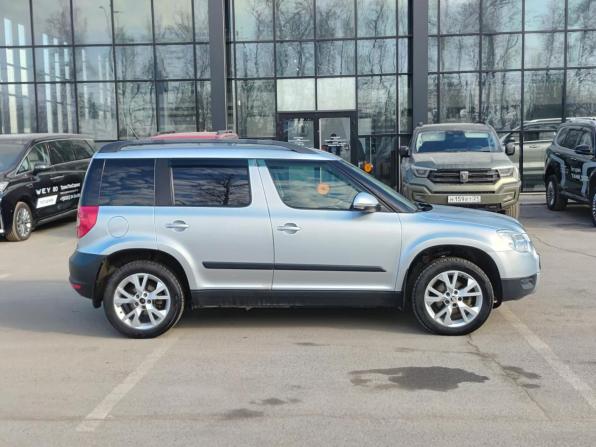 Skoda Yeti I с пробегом 2013 года, цена 993 000 рублей, 122265 км, внедорожник, Автокод Объявления