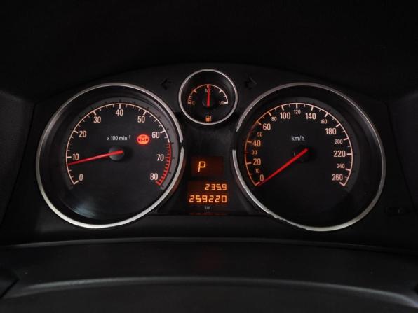 Opel Astra H Рестайлинг с пробегом 2011 года, цена 699 000 рублей, 255220 км, универсал, Автокод Объявления