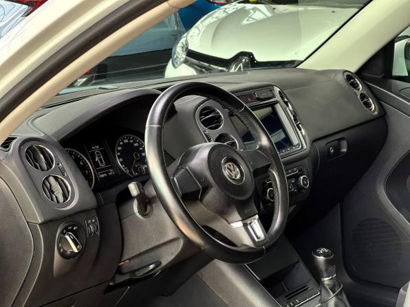 Volkswagen Tiguan I Рестайлинг с пробегом 2014 года, цена 1 050 000 рублей, 138700 км, внедорожник, Автокод Объявления