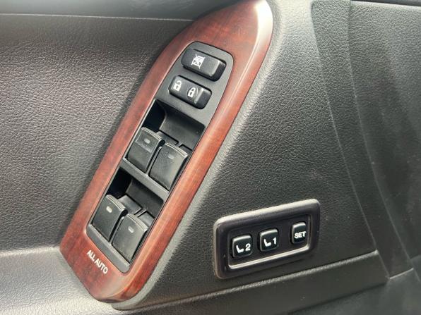 Toyota Land Cruiser Prado 150 Series Рестайлинг 1 с пробегом 2014 года, цена 3 149 000 рублей, 296000 км, внедорожник, Автокод Объявления