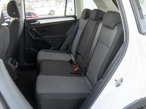 Volkswagen Tiguan II Рестайлинг с пробегом 2021 года, цена 1 899 000 рублей, 189128 км, внедорожник, Автокод Объявления