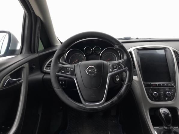 Opel Astra J с пробегом 2011 года, цена 649 000 рублей, 216303 км, хэтчбек, Автокод Объявления