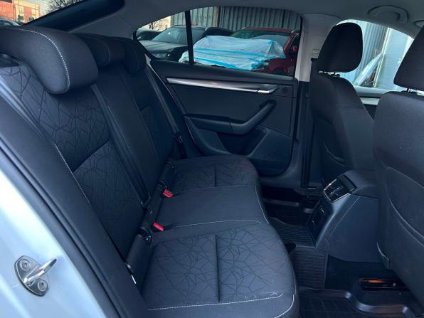 Skoda Octavia III (A7) Рестайлинг с пробегом 2019 года, цена 1 720 400 рублей, 80545 км, лифтбек, Автокод Объявления