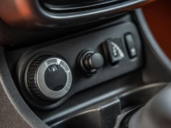 Renault Duster I с пробегом 2012 года, цена 878 000 рублей, 203307 км, внедорожник, Автокод Объявления